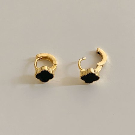 Gold Clover Earrings E 111
