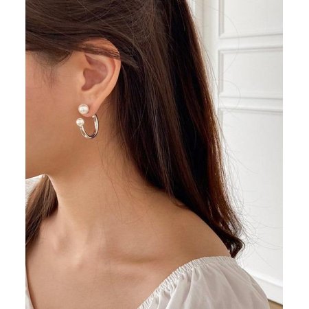 pearl balance earring