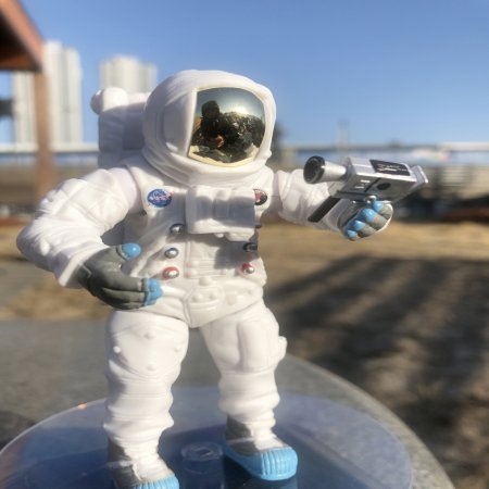 Astronaut    ǱԾ  Ϸ (ǰҰ)